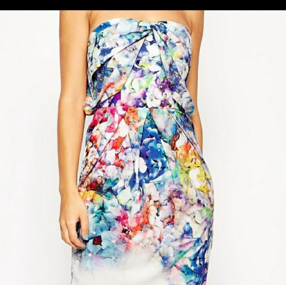New! Beautiful floral midi dress
